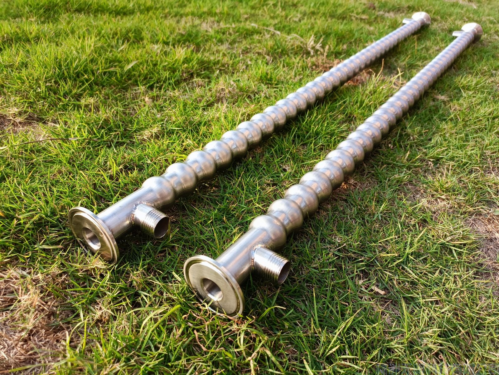 按圖定制波節(jié)管管中管換熱器_S19×1000(圖1)